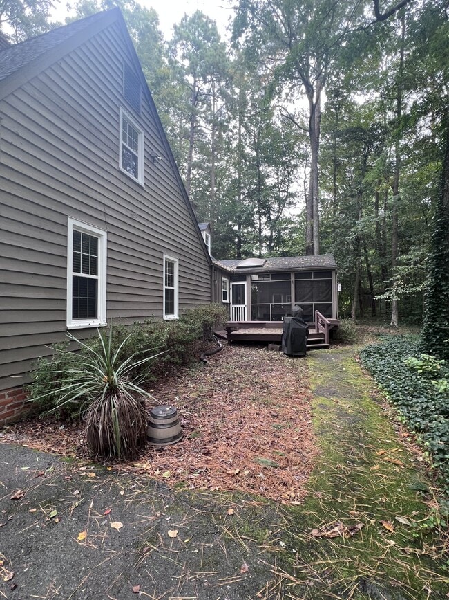 Building Photo - Charming Home in Brandermill.