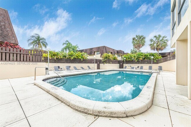 Building Photo - 9107 SW 137th Ter