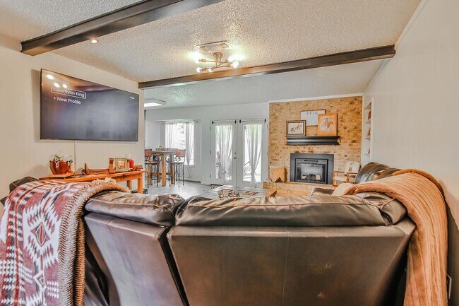 Building Photo - 5708 3rd St