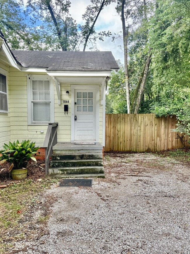 Primary Photo - 1 BEDROOM , Duplex home, Boasting all the ...