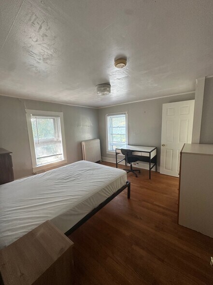 Building Photo - 509 E Buffalo St