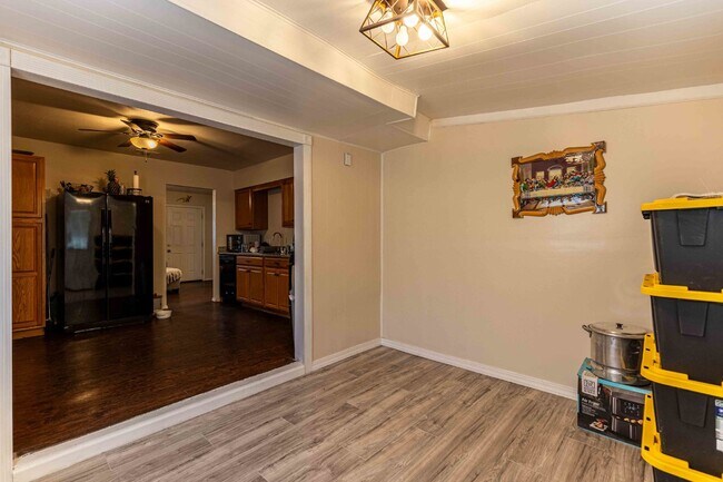 Building Photo - 8016 Landing Ave