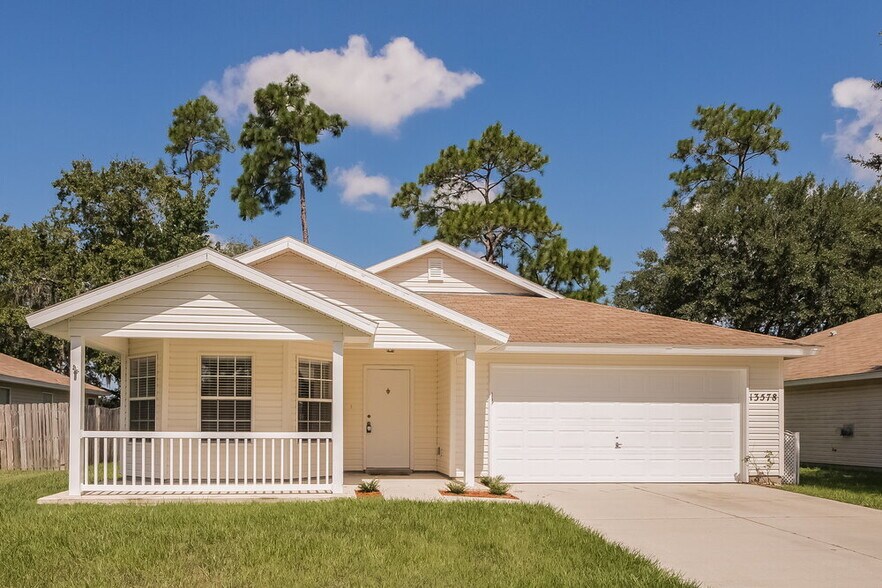 Primary Photo - 13578 Ashford Wood Ct W