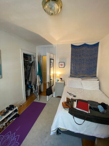 Building Photo - 139 Davis Ave