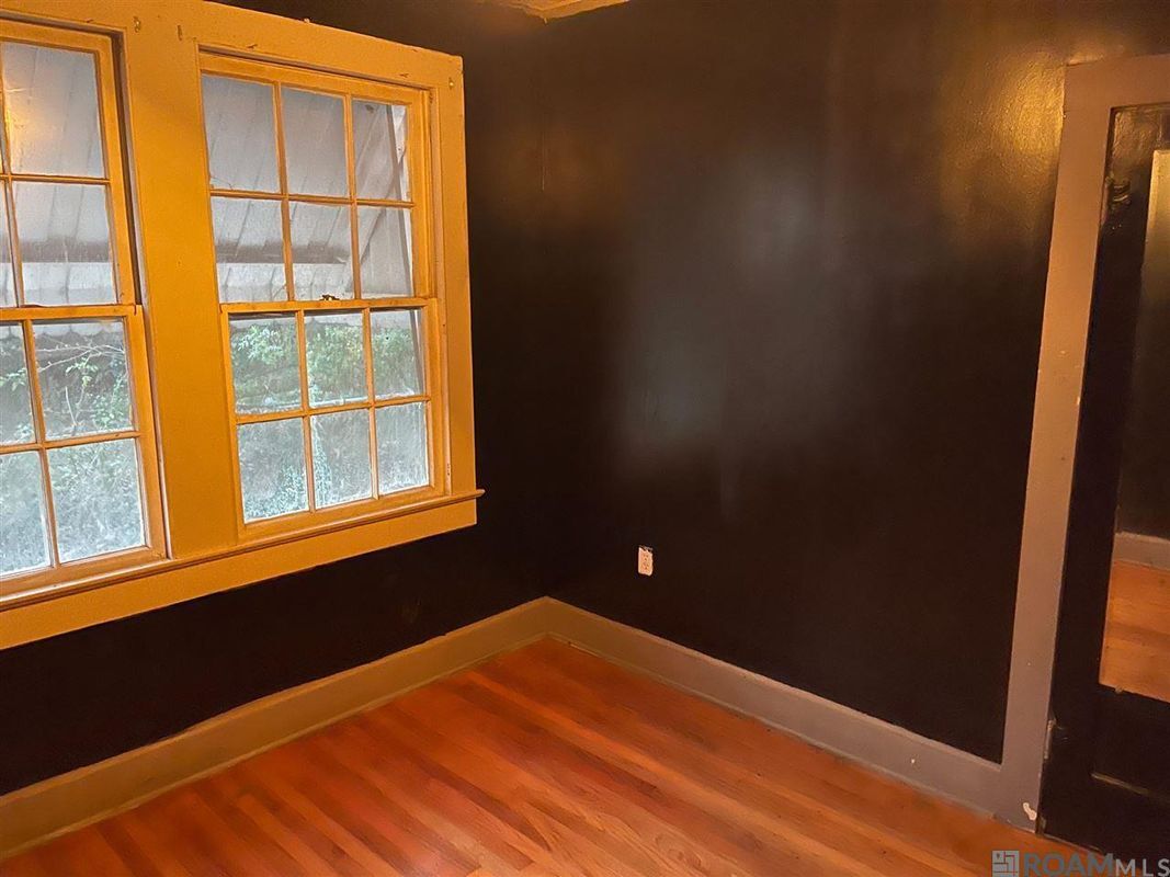 Building Photo - 2933 Dayton St