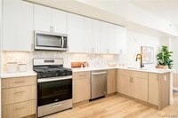Building Photo - 2105 S Galapago St