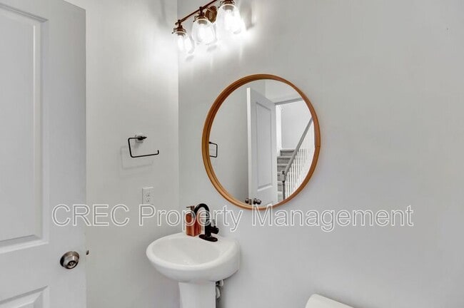 Building Photo - 8986 Cat Tail Pond Rd