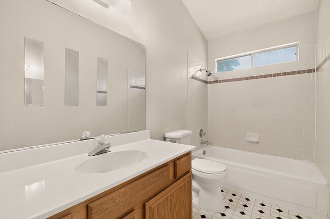 Building Photo - 7817 Sunrose Dr NW