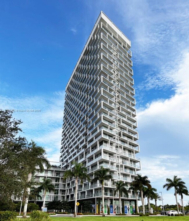 Primary Photo - 2000 Metropica Wy