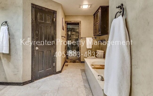 Building Photo - 1408 Fox View Ct