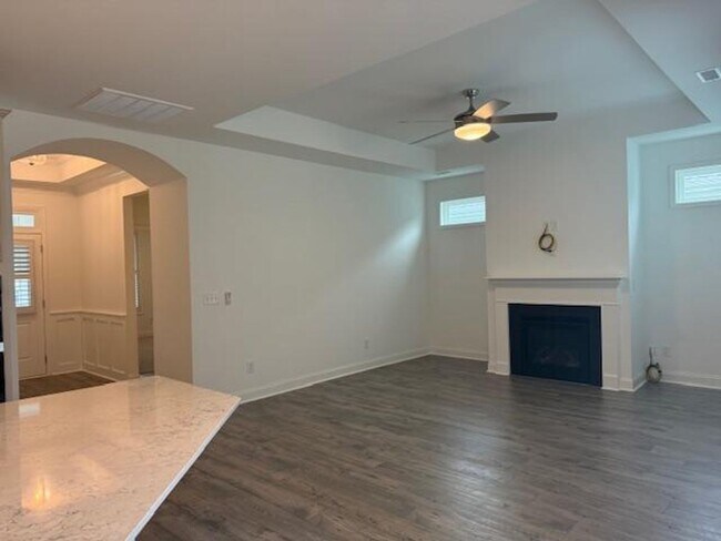 Building Photo - 1705 Pinecliff Ct