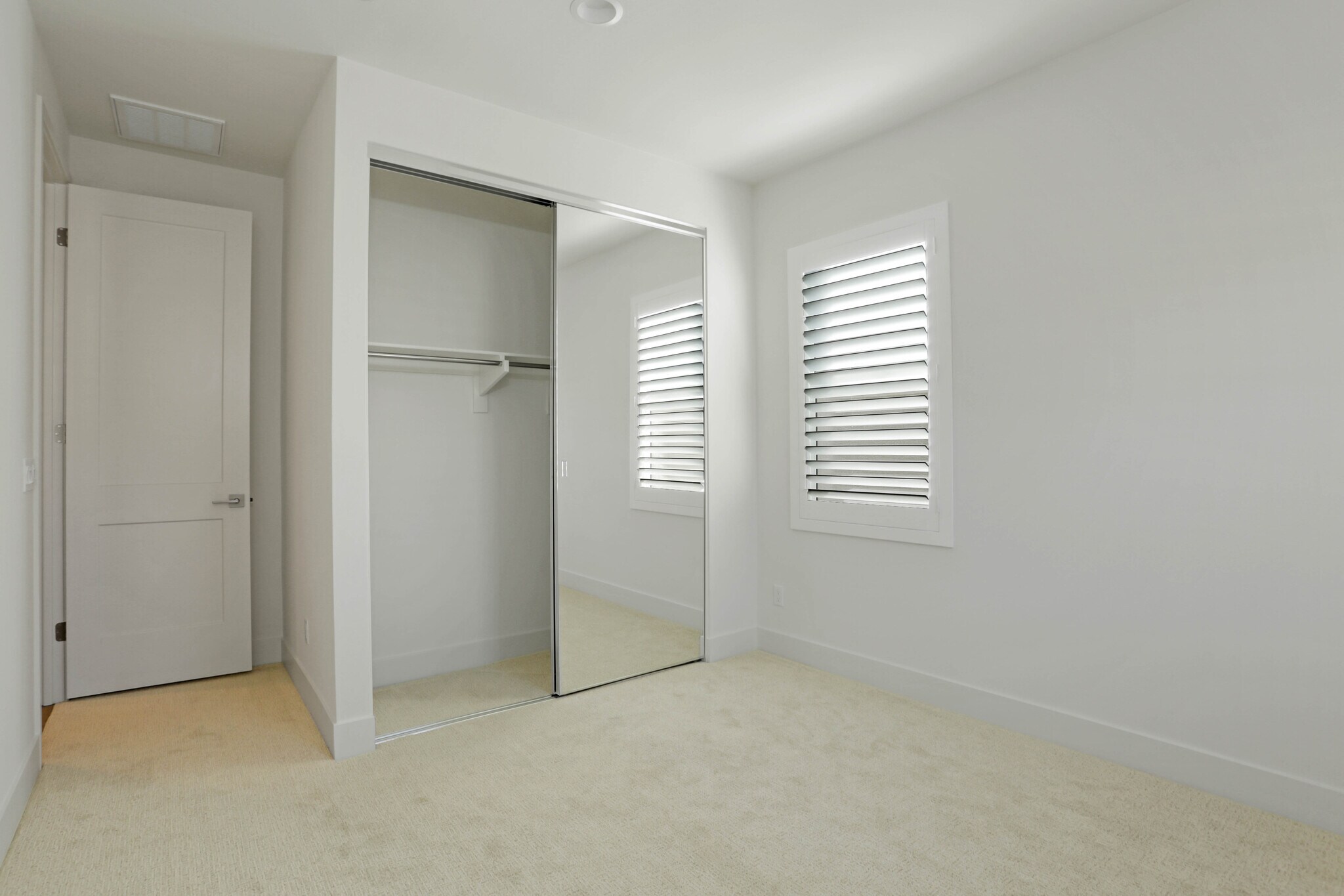 Building Photo - 3133 Smith Pl