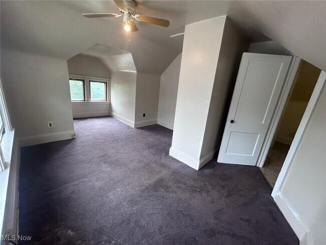 Building Photo - 3351 Desota Ave