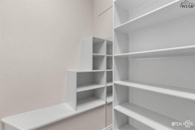Building Photo - 5510 Long Leaf Dr