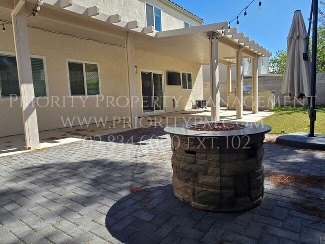 Building Photo - 10001 Ranch Hand Ave