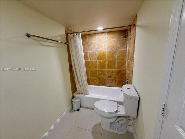 Building Photo - 9429 SW 76th St