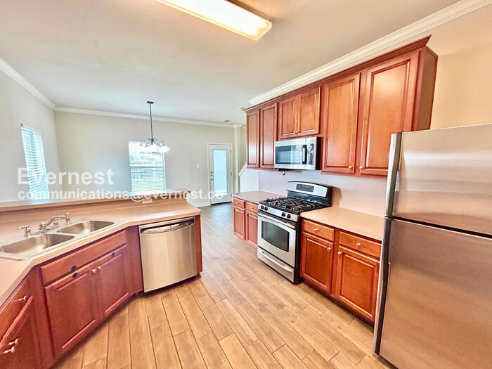 Building Photo - 7232 Jurassic Dr