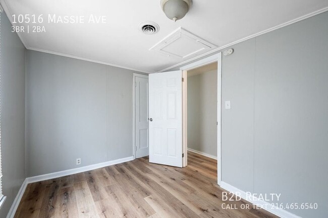 Building Photo - 10516 Massie Ave