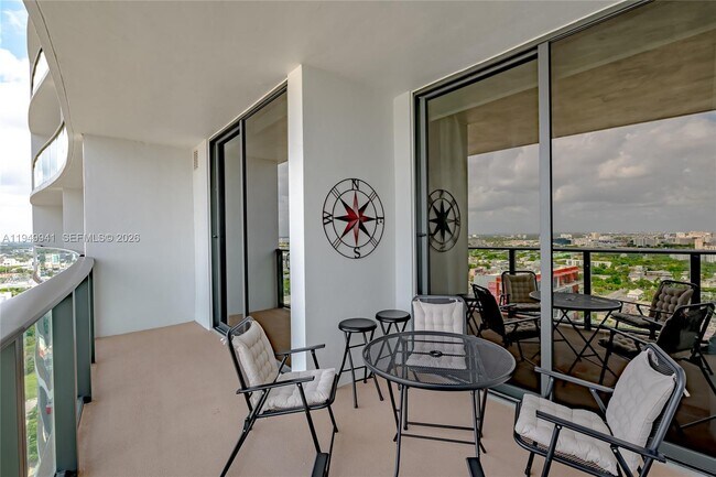 Building Photo - 1600 NE 1st Ave