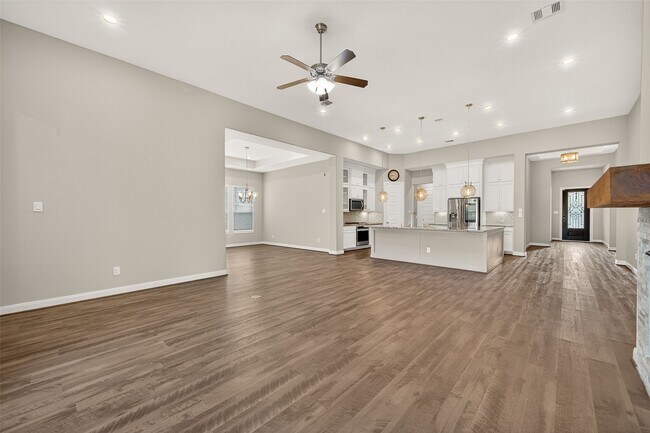 Building Photo - 4403 Tumbling Leaf Ct