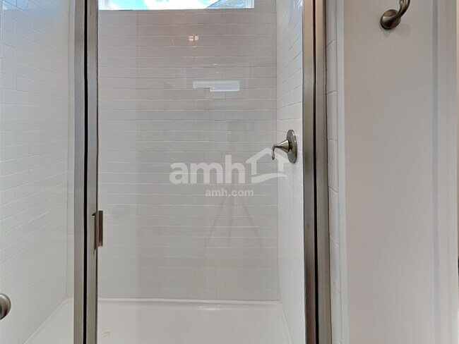 Building Photo - 5017 Pebble Bridge Wy