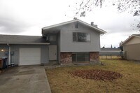 Building Photo - 6806 N Hamilton St
