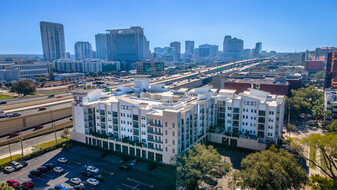 Building Photo - Lexington Court