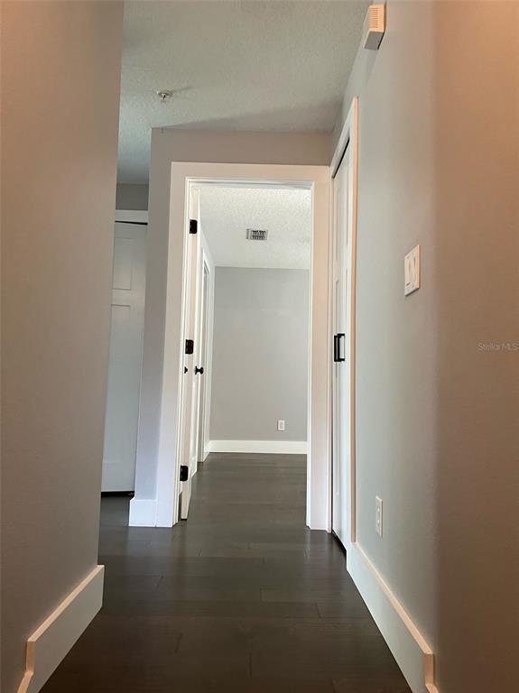 Building Photo - 9724 Tivoli Villa Dr