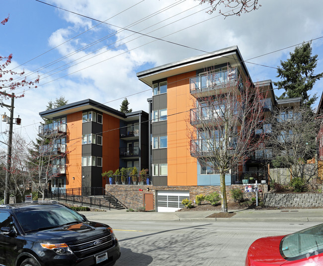 Primary Photo - Voyager View Apartments