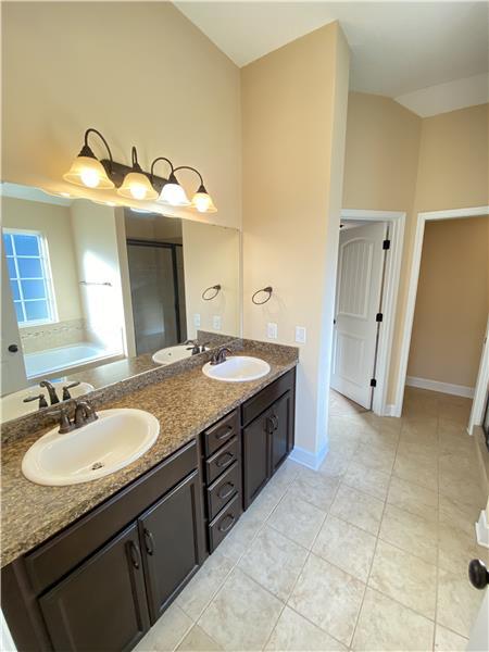 Building Photo - 120 Iron Horse Spur