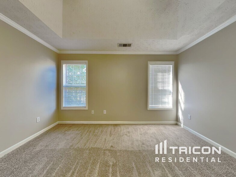 Building Photo - 648 Stonecrest Dr