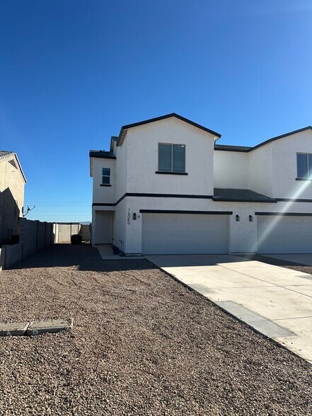 Building Photo - 16049 S Yava Rd