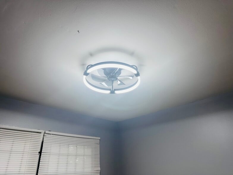 Building Photo - 20515 Ilene St