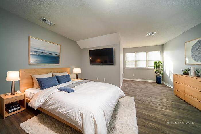 Building Photo - 800 Tramore Dr