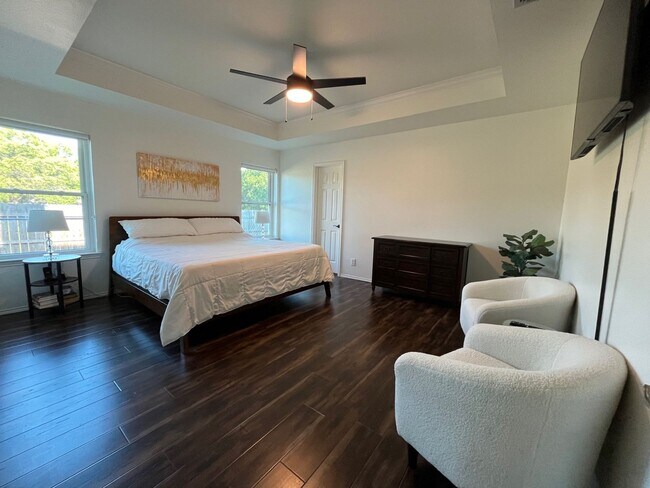 Building Photo - COMING IN OCTOBER! MODERN HOME IN NRH!