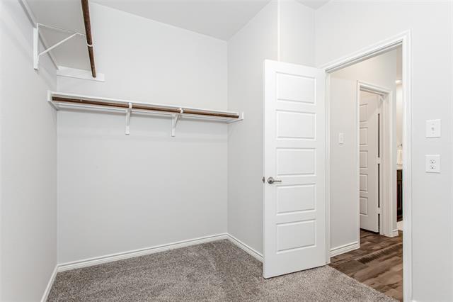 Building Photo - 2148 Miramar Dr