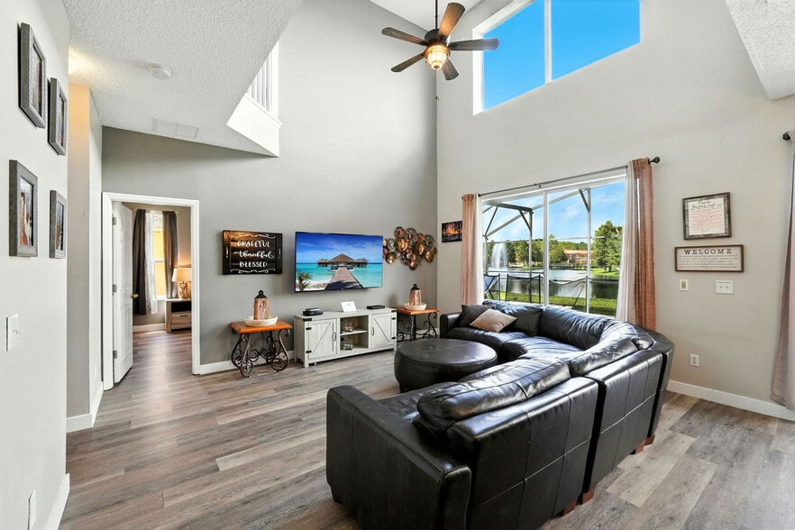 Building Photo - 137 Madiera Beach Blvd