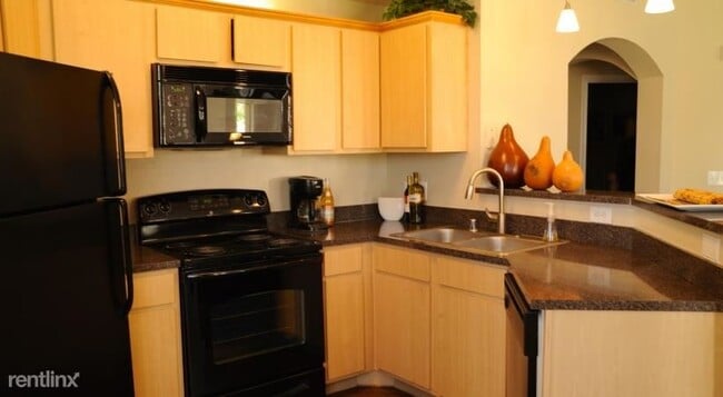 Building Photo - 1 br, 1 bath Condo - 3102 W Bay Area Blvd ...