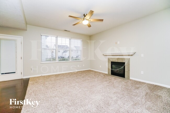 Building Photo - 4015 Peregrine Pass Dr