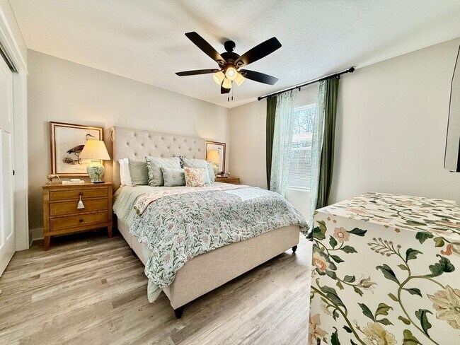 Building Photo - 5 Bed 3 Bath Home With Hot Tub In West Chester, OH