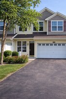 Building Photo - 1908 Shamrock Pl