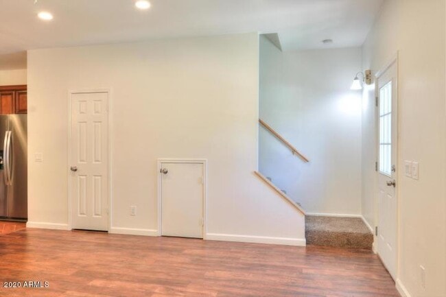 Building Photo - 3324 W McRae Way