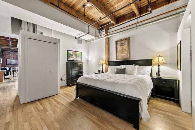 Building Photo - 1890 Wewatta St