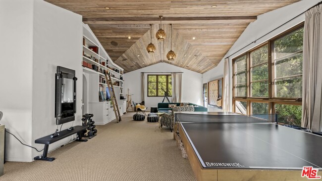 Building Photo - 11662 Duque Dr