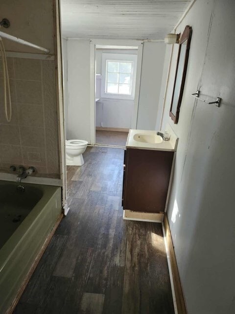 Building Photo - 2 Bedrooms 1 Bathroom