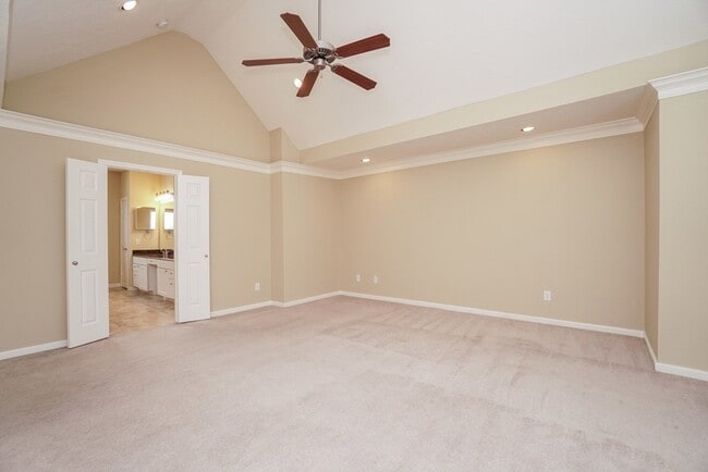 Building Photo - 5730 Kansas St