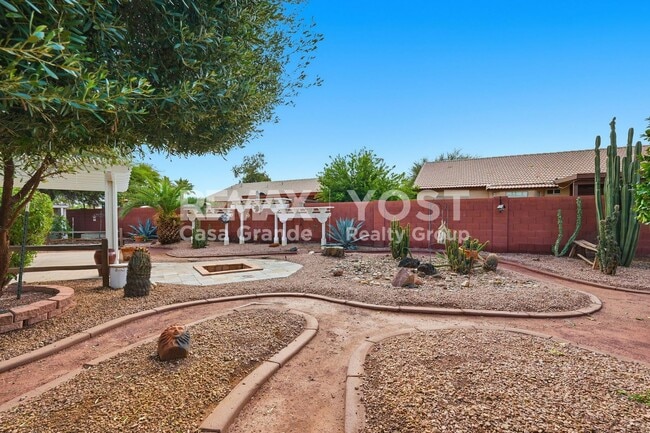 Building Photo - Where Character Takes Center Stage! Now Offering $500 Off First Month’s Rent!