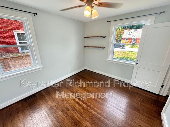 Building Photo - 2127 New Berne Rd