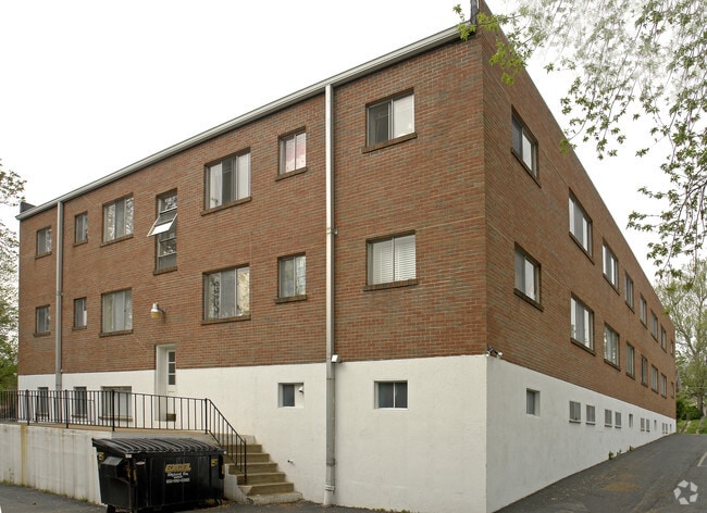 Building Photo - 2026 Bellevue Ave