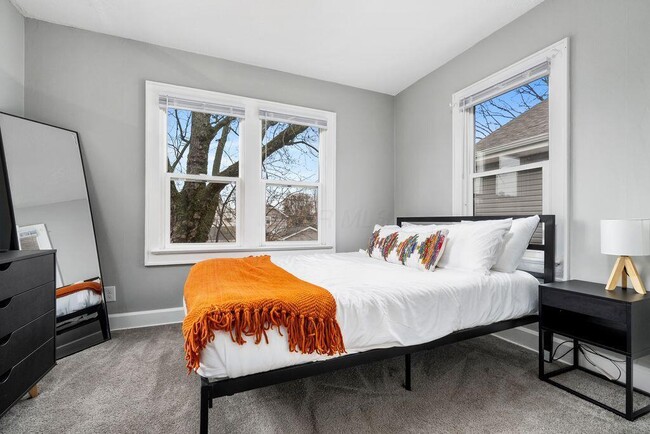 Building Photo - 975 Heyl Ave